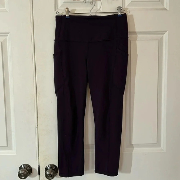 Yogalicious US LUX purple capris leggings size medium athletic yoga - Picture 2 of 7